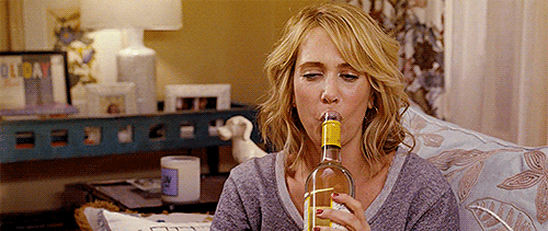 kristen-wiig-wine-gif.gif